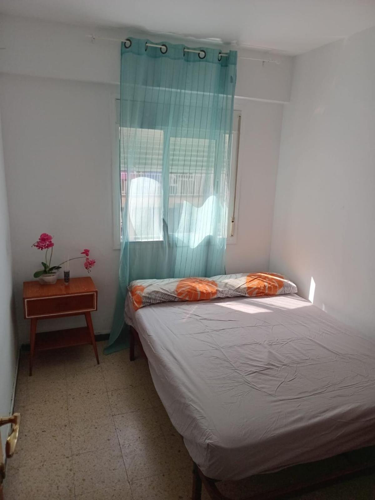 Habitaciones Compartidas En Un Apartamento Salou Exteriér fotografie